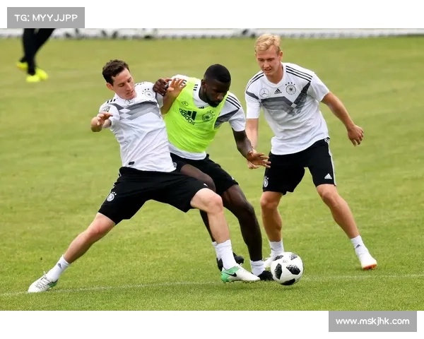 德国足球队换血的五大关键因素解析与未来展望